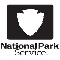 Muška siva majica s grafičkim printom logotip službe Nacionalnog parka Haines kratkih rukava