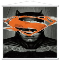 Strip film-Batman protiv Supermana - plakat za Teaser Batmana na zidu u drvenom magnetskom okviru, 22.375 34
