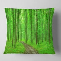 Designatirt staza u svijetlo zelenoj šumi - Moderni jastuk za bacanje šuma - 18x18