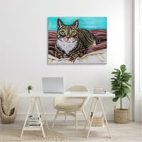 _ Šarmantna prugasta mačka sa zelenim očima koja se grli na pokrivaču, Moderna galerija slika - omotano platno, zidna umjetnost,
